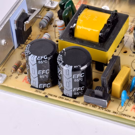 Fuente de alimentación de conmutación ininterrumpida LED de respaldo de batería de cargador UPS de 24V CC 60W